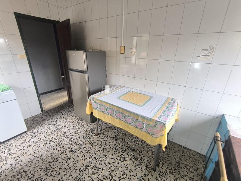 Foto 8ea8576c-5861-4eff-9d5b-e7897b550794. Casa amb aparcament a Nogueira de Ramuín