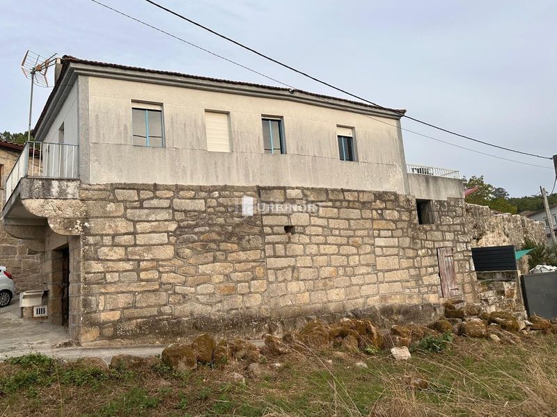 Foto e24a9028-91d1-4d11-a48d-fc8e21253e7e. Casa amb aparcament a Nogueira de Ramuín