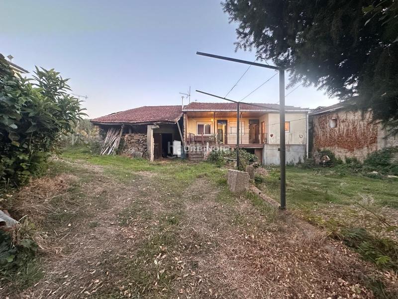 Foto d5fb105b-0231-4b4a-a7a6-7afae616caed. House with parking in Castrelo de Miño