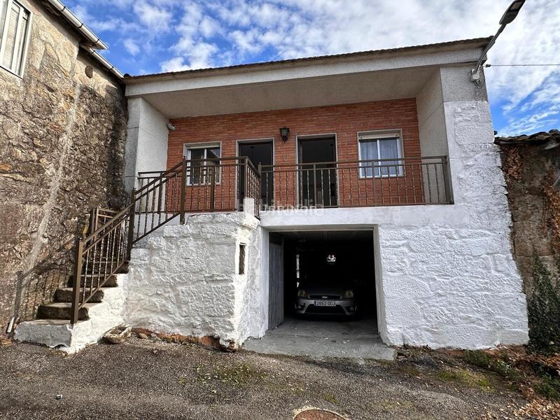 Foto 7f9c55a1-5af6-4109-b106-f95693ee8fde. Casa amb aparcament a Vilamarín