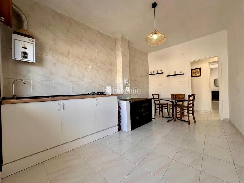 Foto f2a7cfe4-63bc-4ab3-b26b-1b9dc0fa173f. Casa amb aparcament a Vilamarín