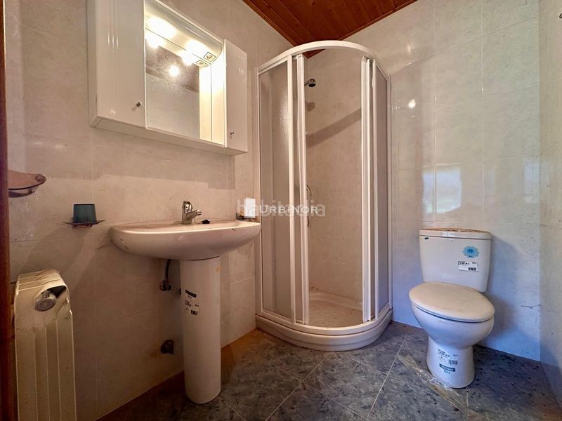 Foto 6e650f97-05d0-475e-969e-0ac04be5f952. Casa amb calefacció a Toén
