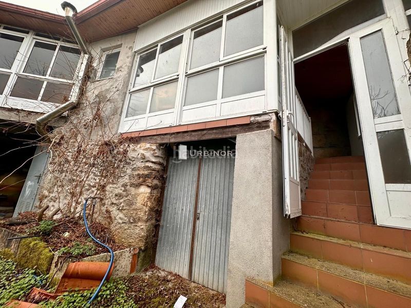 Foto ad4e2621-daac-4b75-b658-0cdacf4de678. Casa amb calefacció a Toén