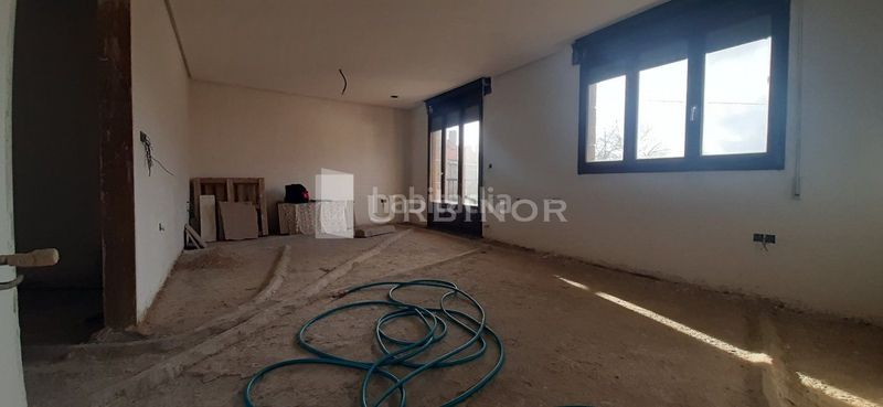 Foto a530de28-6f21-4c92-b604-b0b36a2f318d. Xalet a Carballiño (O)