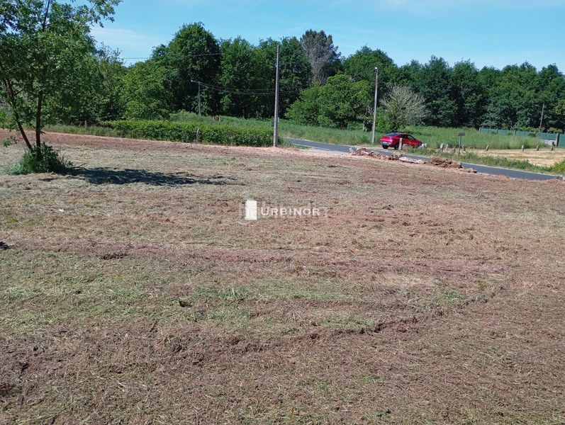 Foto 731c29a7-c292-4e62-81a6-c4db312ab400. Terreny residencial a Pereiro de Aguiar (O)