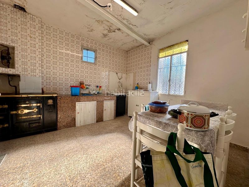 Foto f0c6ea9a-9a66-4956-97e7-1de8a042a08b. Casa amb aparcament a Xunqueira de Ambía