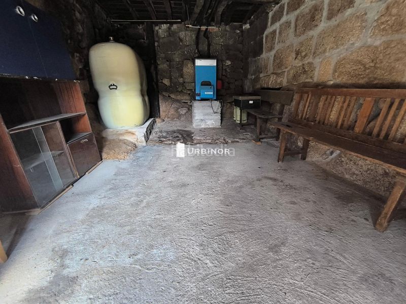 Foto 0aa02239-a6b4-46b1-bce2-f273fd17f9fa. Casa a Peroxa (A)
