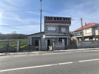 Casa in Baltar. Casa de piedra independiente con finca cerrada, nave y vistas a