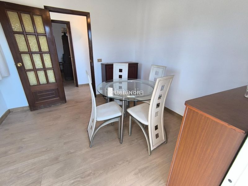 Foto 04ce3e71-3964-45cd-aa36-e93207c5abf1. Casa amb aparcament a Arnoia (A)