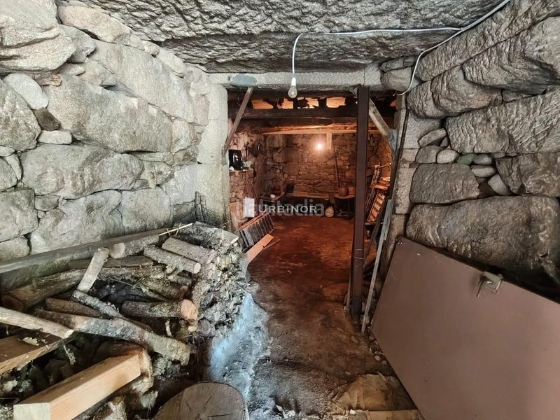 Foto b8130c30-d2d4-4f10-a001-3d03e3660b5b. Casa amb aparcament a Allariz
