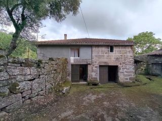 Haus in Paderne de Allariz. Casa rural de piedra en entorno tranquilo  paderne de allariz.