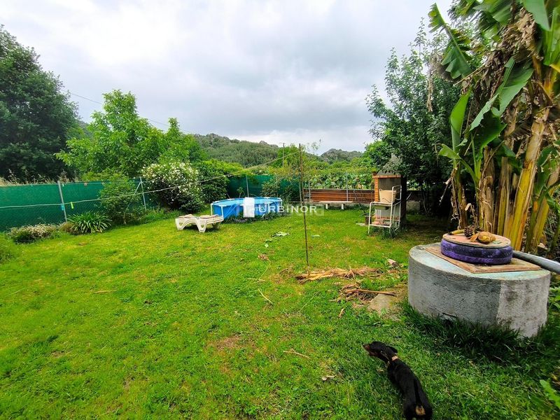 Foto c2cec519-3b54-41c9-8034-ae471a0354a0. Casa amb aparcament a Leiro