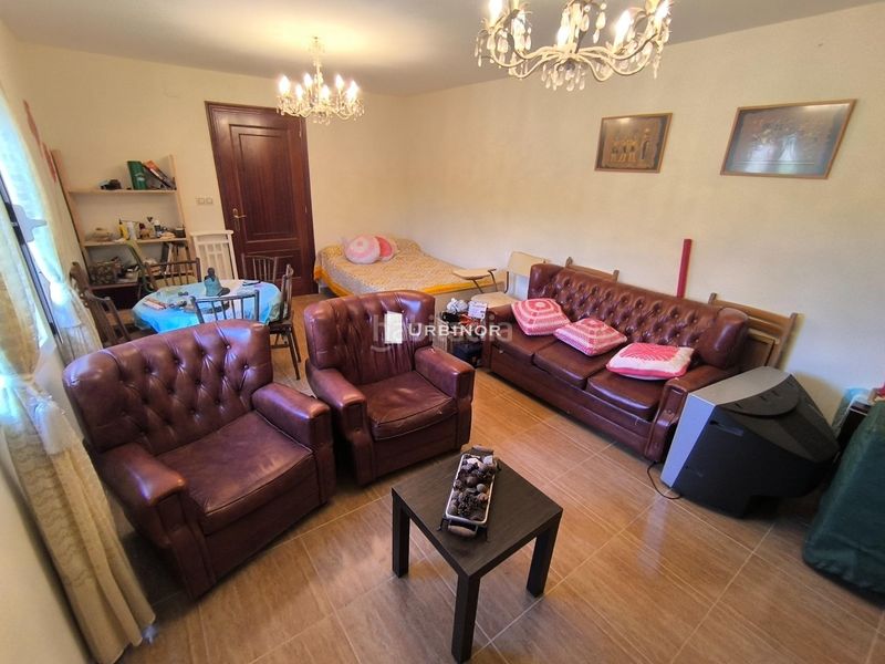 Foto aca577b3-2d63-4ec3-a929-19f093ca1369. Casa amb aparcament a Nogueira de Ramuín