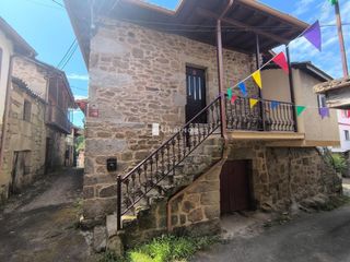Maison à Barbadás. Casa con encanto. ubicación privilegiada en bentraces barbadás