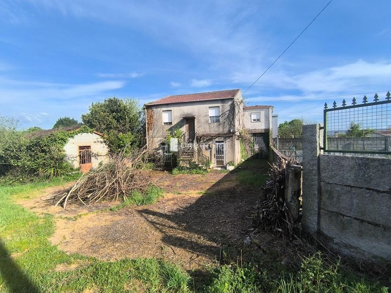 Foto 57f0cdd5-107c-4249-8ddc-8f732dc83803. Casa amb aparcament a Trasmiras