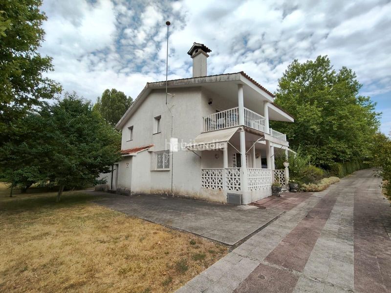 Foto a9356f22-c4a6-4657-9684-118482a99b5b. Casa amb calefacció aparcament piscina a Pereiro de Aguiar (O)