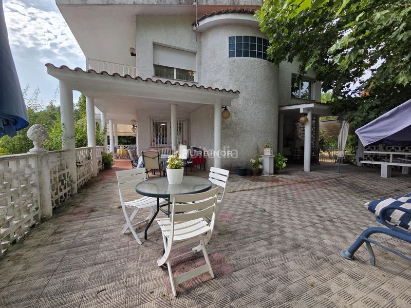 Foto f5305ec5-5ec8-4104-91bc-9635edace49a. Casa amb calefacció aparcament piscina a Pereiro de Aguiar (O)
