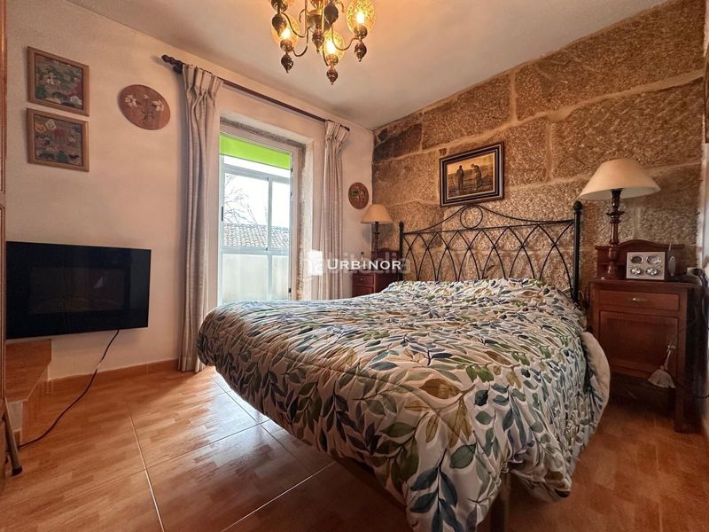 Foto 4bb9115c-e9f1-4594-8725-52ad8e5350f4. Casa amb calefacció a Rairiz de Veiga
