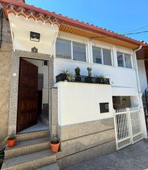 House in A Ponte. Oportunidad única en oira! casa moderna con diseño exclusivo y a