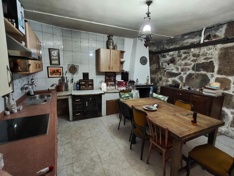 Foto b45f6d55-236b-49ed-9e29-30f7b1ef00dd. Casa amb calefacció a Ventiun Ourense