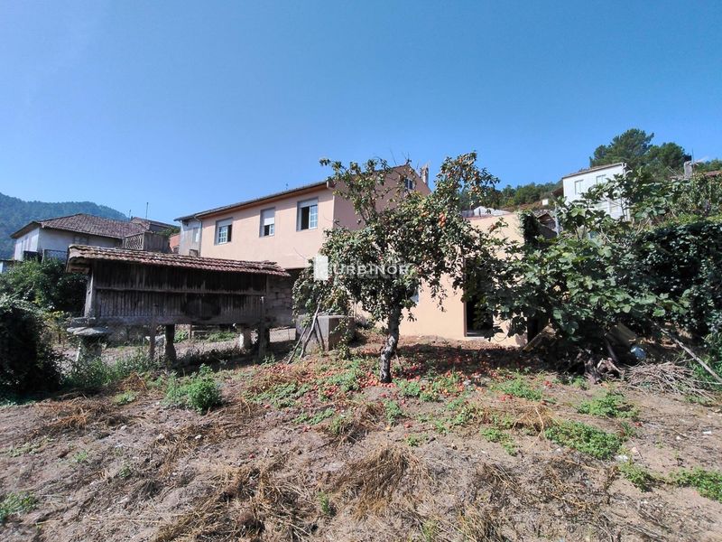 Foto 40ba4b5a-544e-45f1-a9af-6f75029d5741. Casa amb calefacció aparcament a Arnoia (A)
