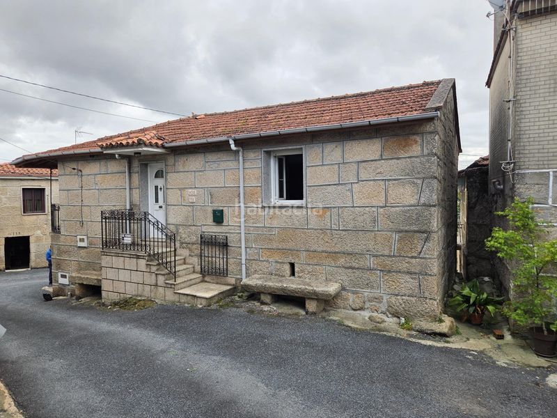 Foto b456ae0f-eb25-4622-8e3c-d37a19ec4d30. Casa a Xunqueira de Ambía
