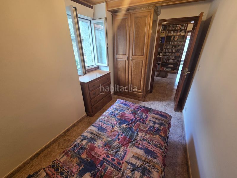 Foto bfc9c36a-cdb0-4e25-8748-b29bec8277a3. Casa a Xunqueira de Ambía