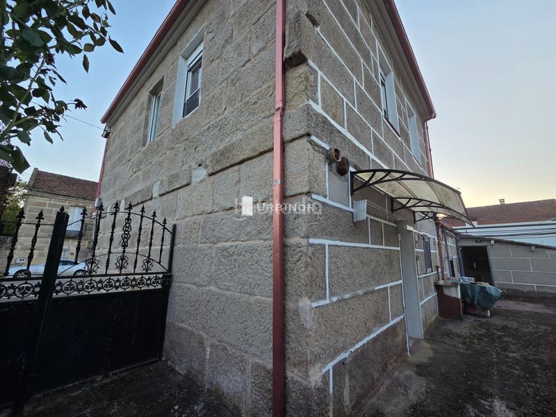 Foto df830a18-a5fe-4dbb-b075-552150ff5b94. Casa amb calefacció a San Rosendo Ourense