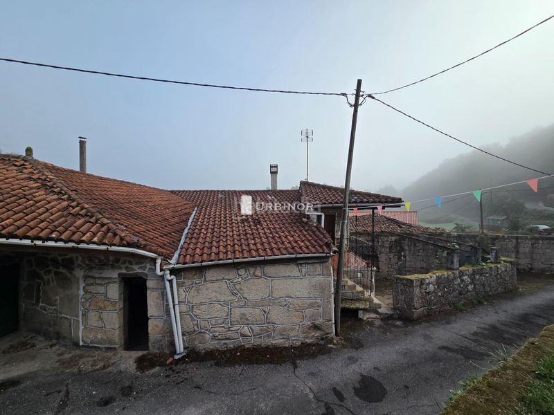 Foto 2ea37997-be88-4a28-b668-2a8215643f4a. Maison dans Esgos