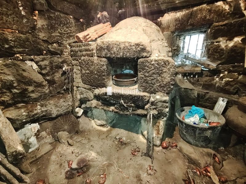 Foto e2dcc310-2fed-4b82-90cb-8b79d70bb63d. Maison dans Esgos