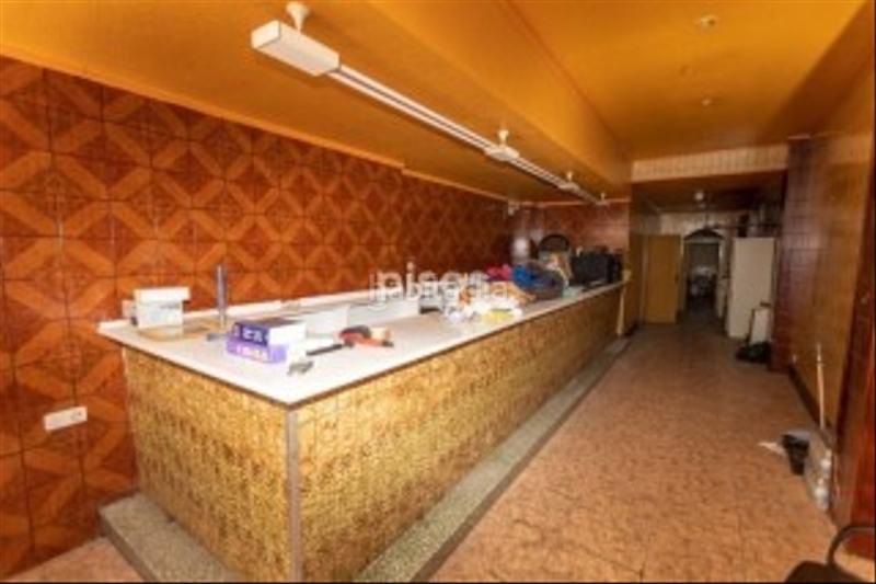 Foto 93c982aa-8c27-4263-bd6b-516f2ac65980. Local comercial a Las Delicias Zaragoza