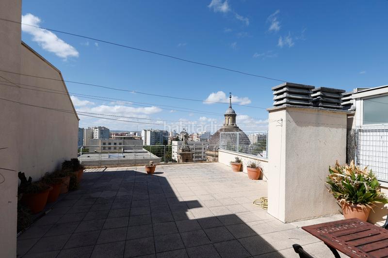 Foto c15656ca-3ac9-448f-adfc-cb3a614f6f2b. Alquiler ático gran ático en alquiler en San José alto. terraza solarium de 90 m². en Zaragoza