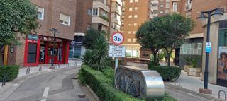 Miete Autoparkplatz in Avenida de josé anselmo clavé 37. Plaza de garaje en alquiler en avenida josé anselmo clavé