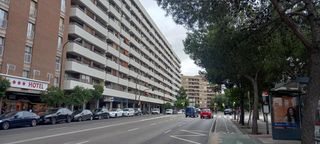 Flat  Avenida de josé anselmo clavé. Piso en venta en zona céntrica. tres dormitorios. ascensor. cale