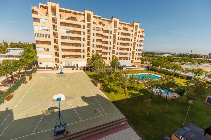 Foto 0bf2b289-7ff7-4ef1-974a-d7e5dd0e8f40. Apartament amb calefacció piscina a Valdespartera Zaragoza