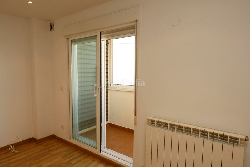 Foto 1d3f1325-937d-4e35-b6f9-91cd54e15531. Apartament amb calefacció piscina a Valdespartera Zaragoza
