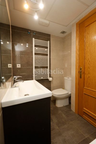 Foto 2107c3a2-49b1-4806-86e2-6cb916b1cad5. Apartament amb calefacció piscina a Valdespartera Zaragoza