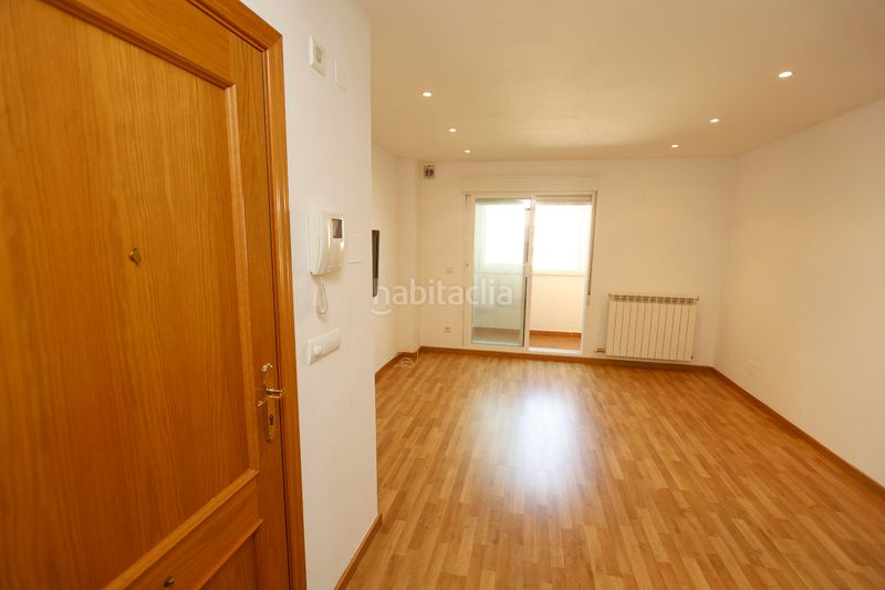 Foto 325563bb-ef68-4ab7-b2b7-4669f6930669. Apartament amb calefacció piscina a Valdespartera Zaragoza