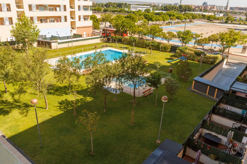 Foto 5ad58738-b3f6-43a2-91c3-8cdcd59195b7. Apartament amb calefacció piscina a Valdespartera Zaragoza