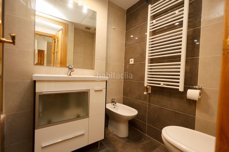 Foto 61372ceb-843f-4a78-abbb-82c5f2993ffc. Apartament amb calefacció piscina a Valdespartera Zaragoza