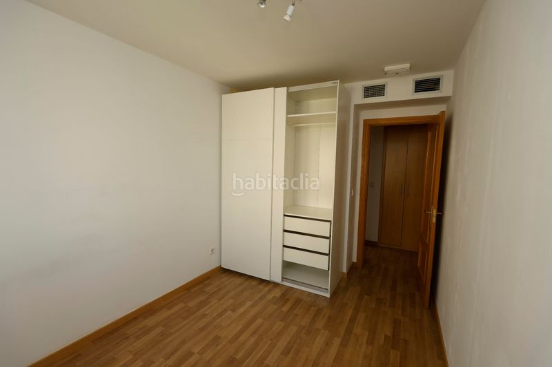 Foto 87278412-c762-47f0-b1c0-dffd39cf2ffc. Apartament amb calefacció piscina a Valdespartera Zaragoza