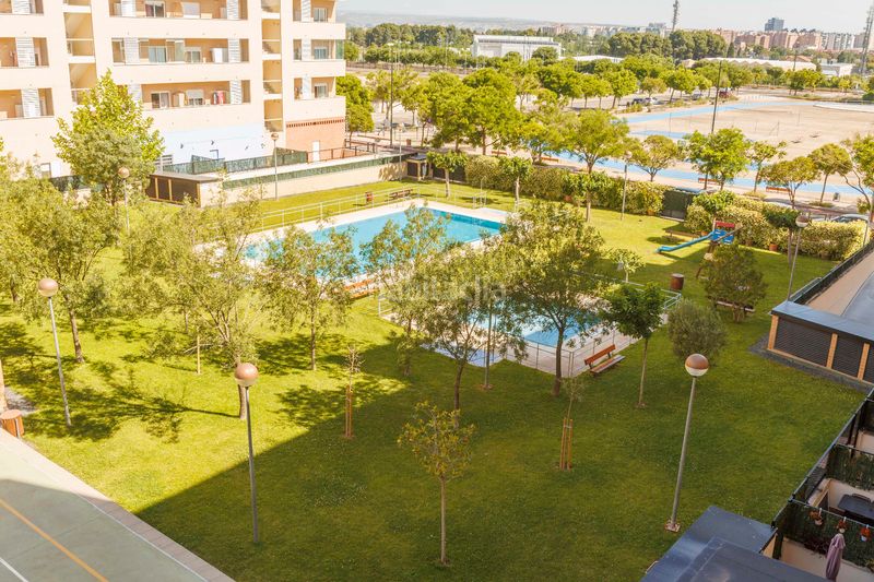 Foto 901efe2c-f3ab-4dc9-beb5-3f976806db01. Apartament amb calefacció piscina a Valdespartera Zaragoza