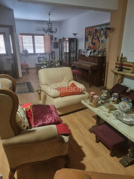 Foto 1fa0e169-d206-40ce-bf00-cfe1709714be. Casa pareada casa de pueblo con dos escaleras 300m2 en Castielfabib
