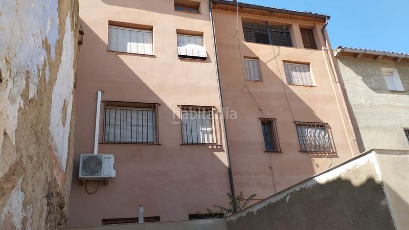 Foto b6cbdd91-337a-448d-bb1d-026f71be7906. Casa pareada casa de pueblo con dos escaleras 300m2 en Castielfabib
