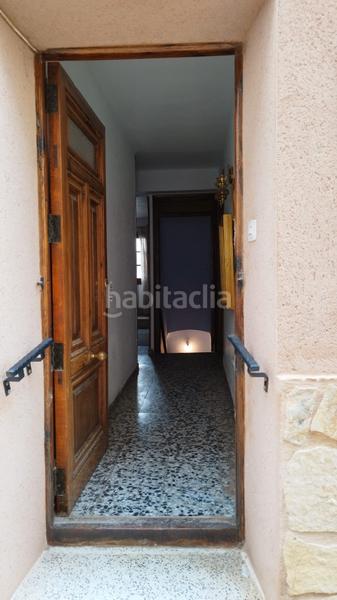 Foto bd32ae61-d7e9-438e-8de7-f3f77f0474f4. Casa pareada casa de pueblo con dos escaleras 300m2 en Castielfabib