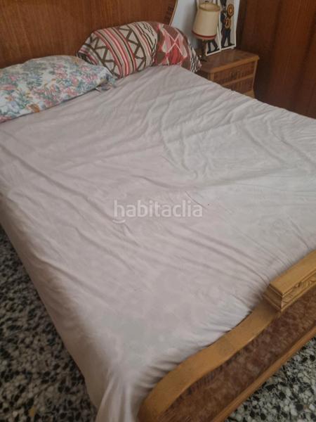 Foto c4a87d56-b35b-4459-a515-4fc6aa005abc. Casa pareada casa de pueblo con dos escaleras 300m2 en Castielfabib