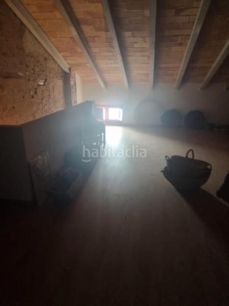 Foto f5e7cecb-12aa-4abd-b04e-34359390960b. Casa pareada casa de pueblo con dos escaleras 300m2 en Castielfabib