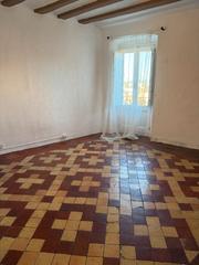 Location Appartement  Carrer de la claveria. Pis 100m2 al barri vell 3 dorm en bon estat