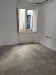 Location Studio  Carrer dels mercaders. Pis 1 dormitori 20m2 centre barri vell