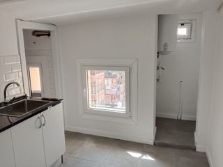Lloguer Àtic  Carrer d'aragó 209. Atico reformado 35m2 + 15m2 terraza